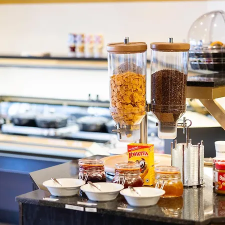 Centre 酒店 蒙斯