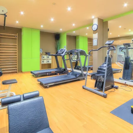 Centre 酒店 蒙斯